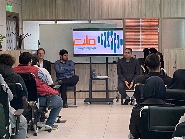 حضور دانشجویان علوم سیاسی دانشگاه علوم و تحقیقات در کارگاه افکارسنجی «ملت»