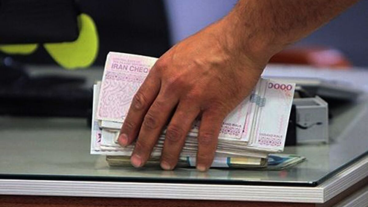 افکارسنجی درباره حقوق و مزایای کارکنان بخش دولتی